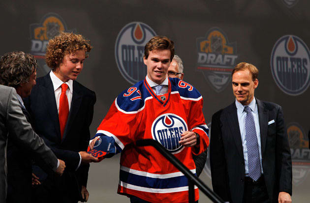 connor-mcdavid-draft.jpg